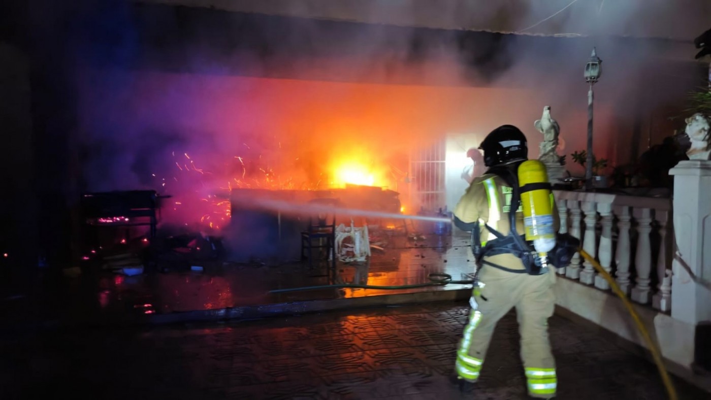 Dos heridos en un incendio en la pedanía molinense de Torrealta