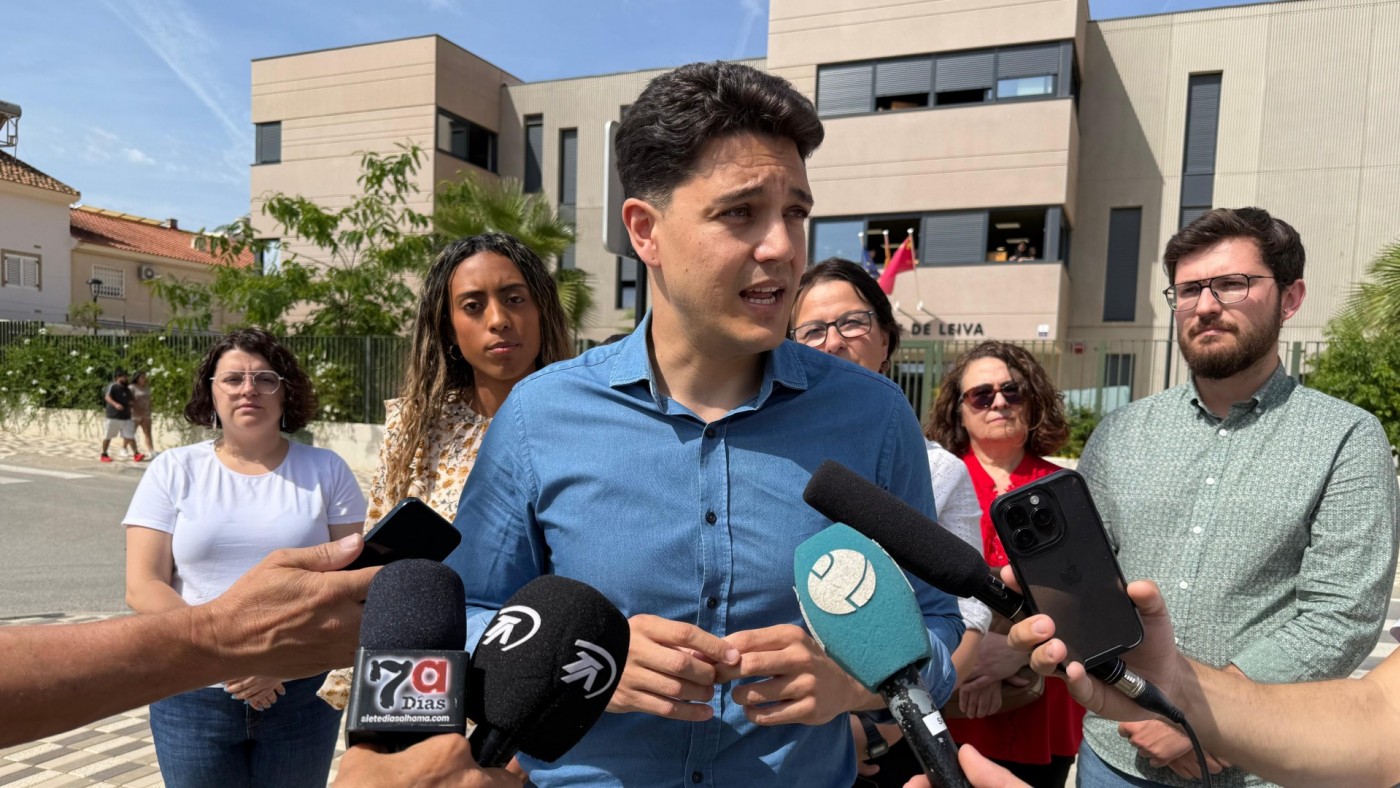 El PSOE reclama al consejero medidas inmediatas para paliar el calor en las aulas del IES Valle de Leiva