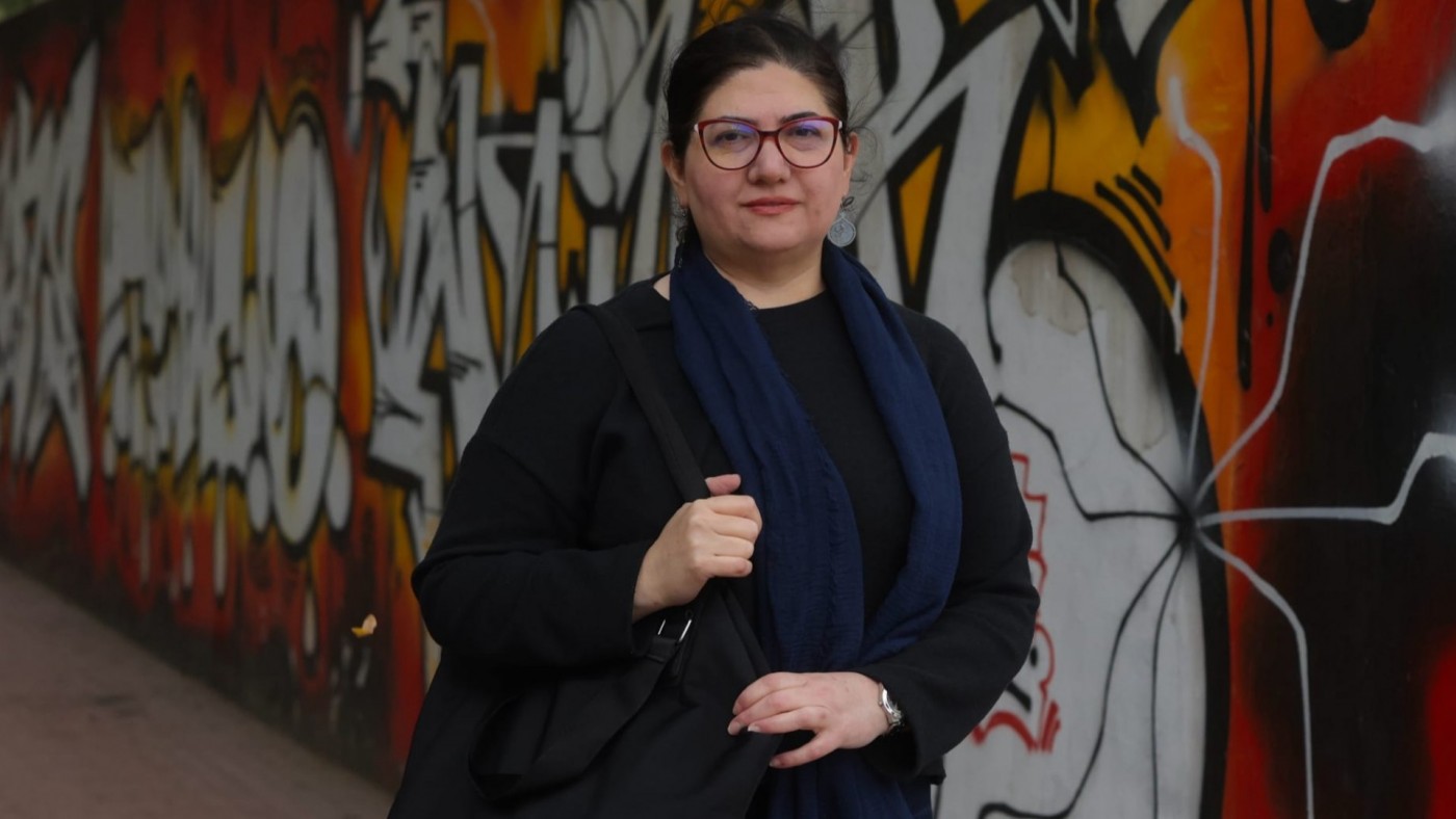 Mahgan Farhang relata desde Murcia la represión y la falta de derechos de las mujeres en Irán