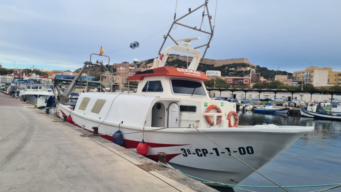 Los pescadores murcianos celebran la rectificación del Gobierno