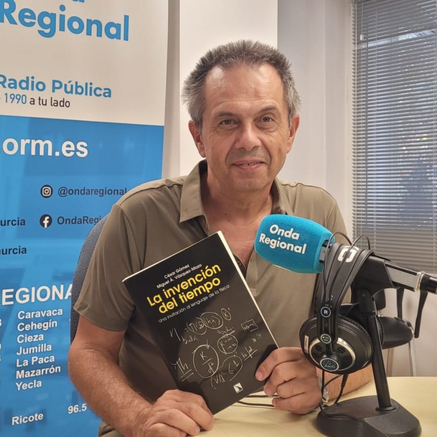 Portada de EL ROMPEOLAS