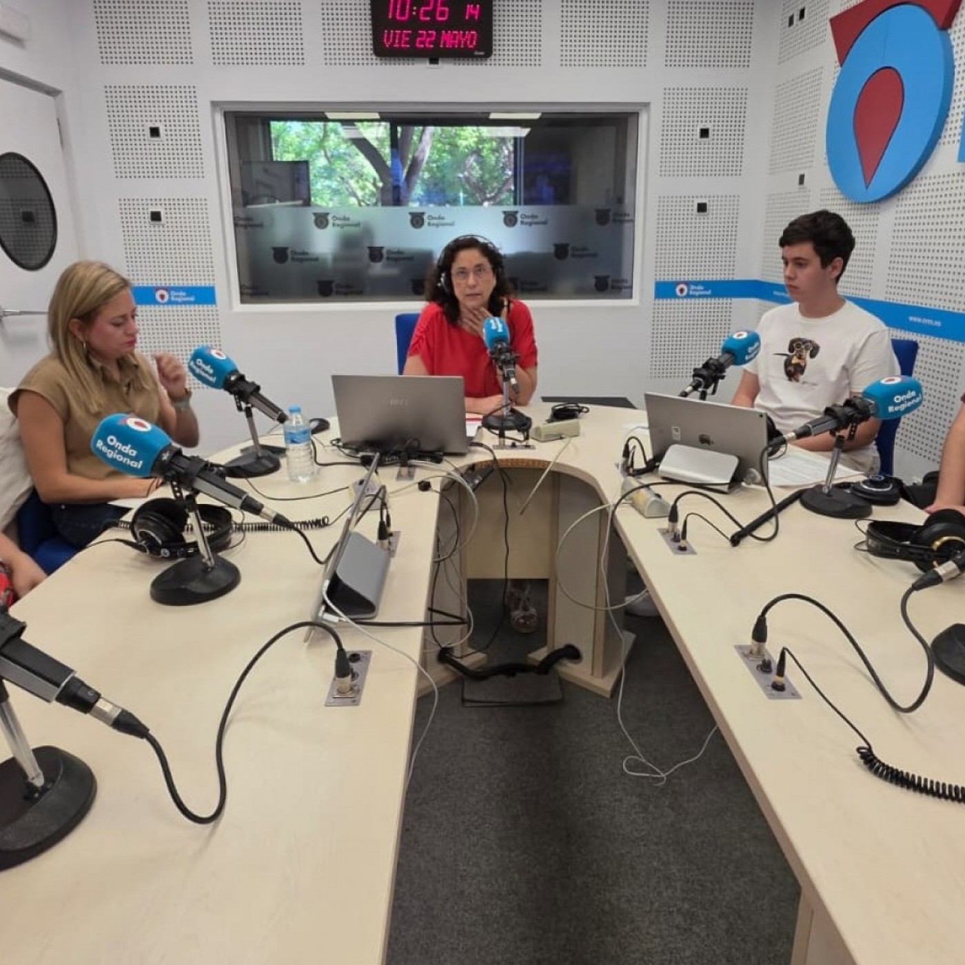 EL MIRADOR T06C182 Las Píldoras financieras del ICREF. El equipo del IES Cañada de las Eras se alza con el primer premio del concurso "Educa en Finanzas" (22/05/2026) episode artwork