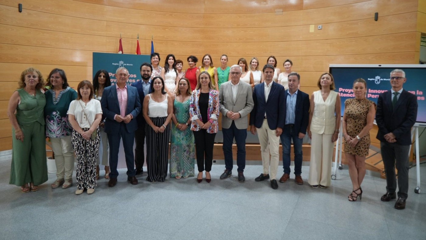16 municipios de la Región se benefician de ayudas para mejorar la vida de los mayores
