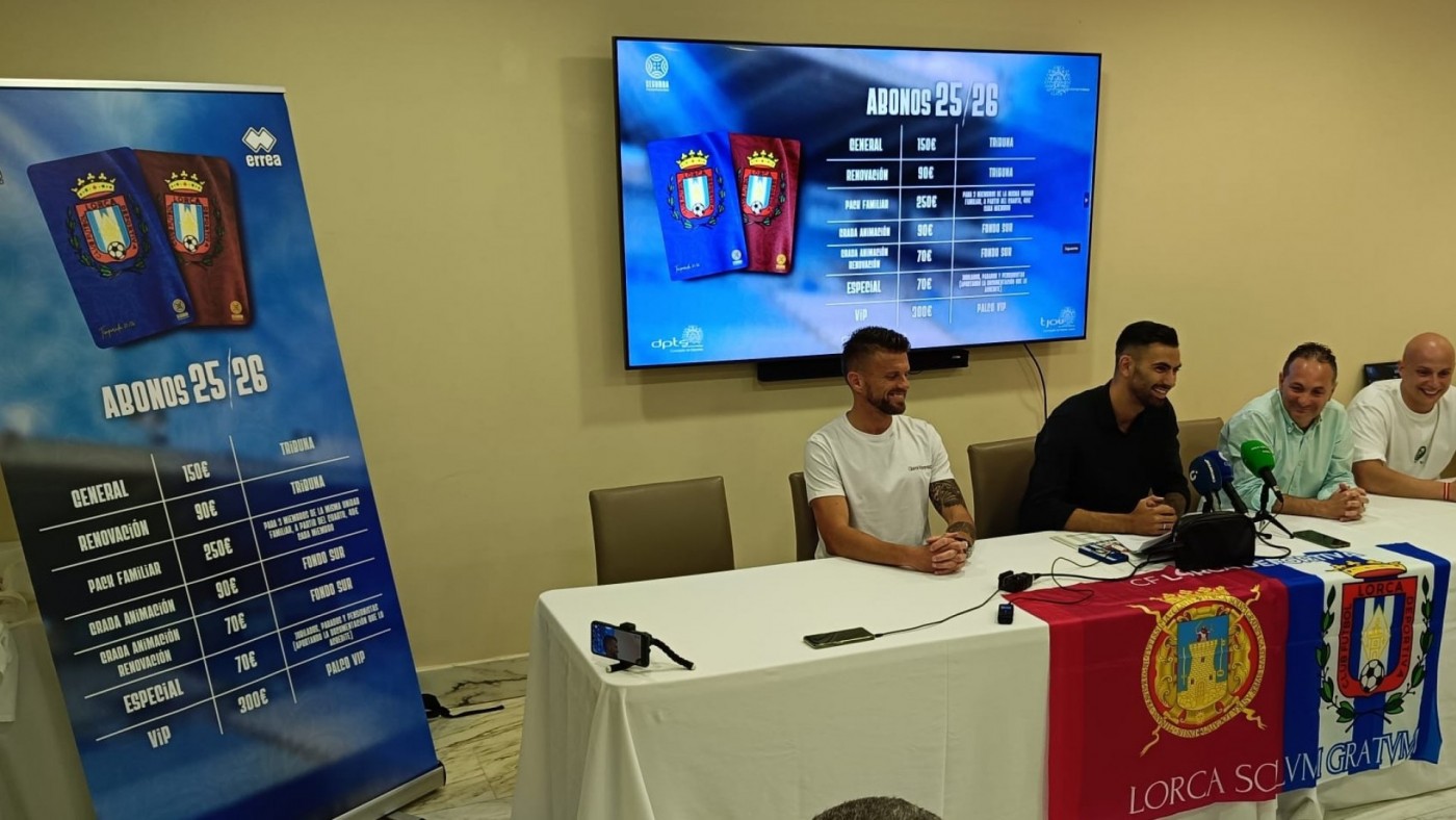El Lorca Deportiva presenta sus abonos en plena guerra con su Cantera.