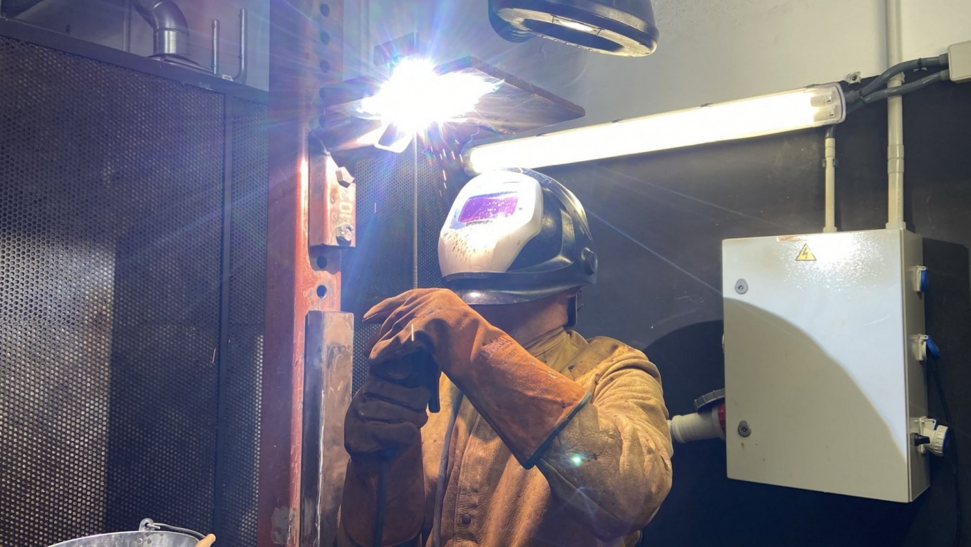 La Escuela de Navantia abre para formar a soldadores externos