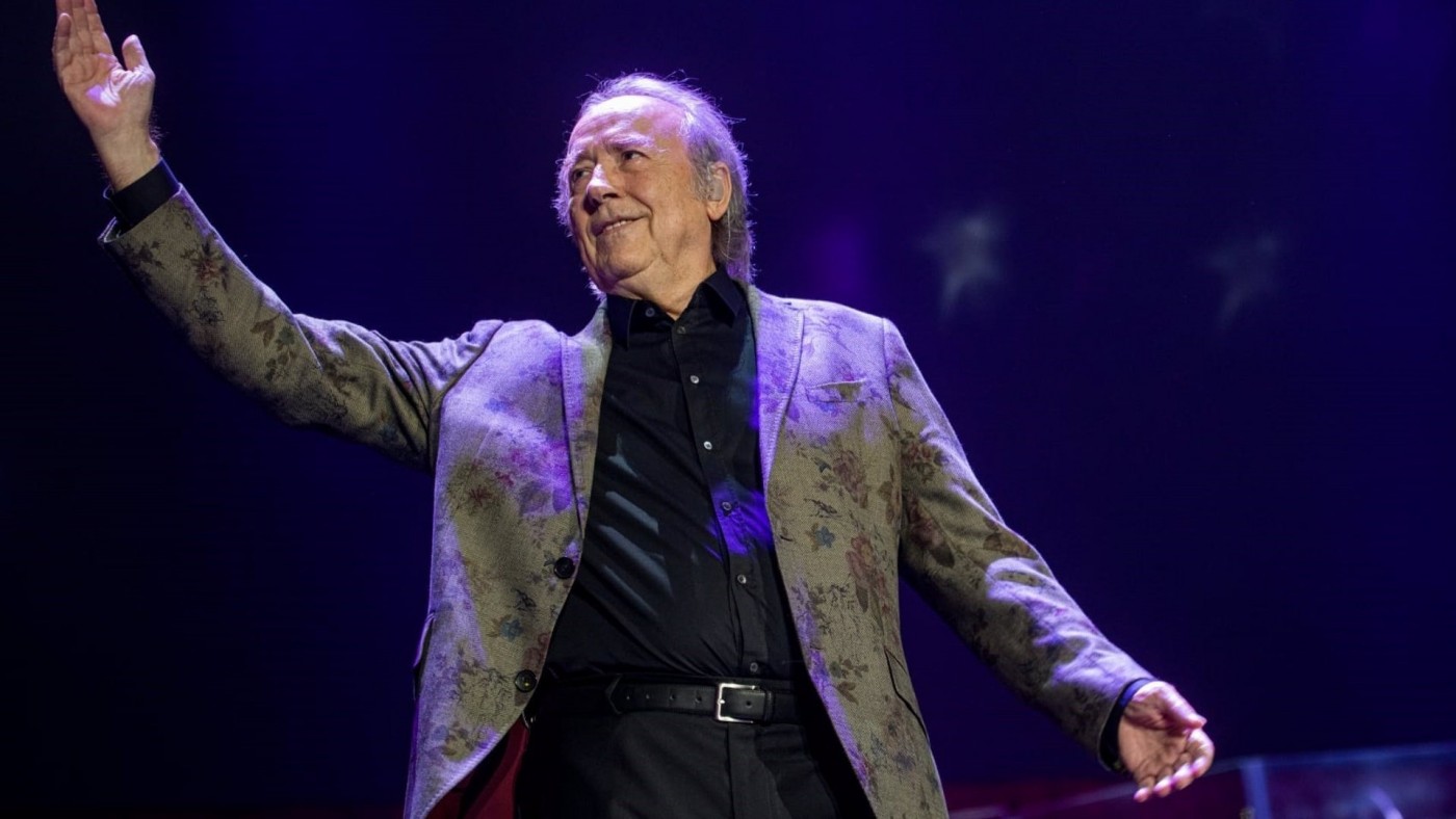 Serrat se despide en Barcelona tras casi seis décadas en los escenarios: "Ha sido un placer"