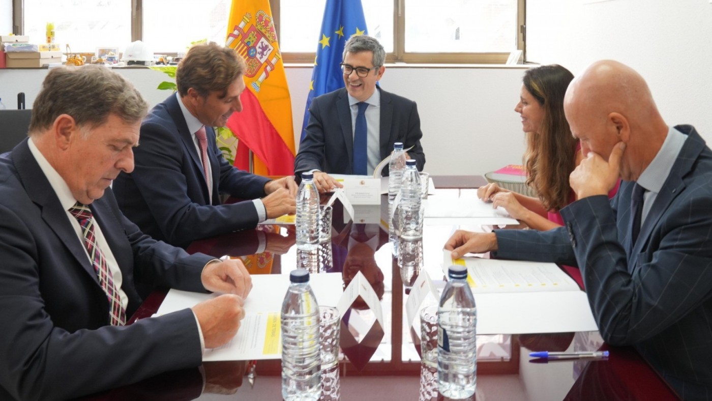 El ministro de Justicia, Félix Bolaños, considera razonable la creación de 22 nuevas unidades judiciales en la Región para 2026 