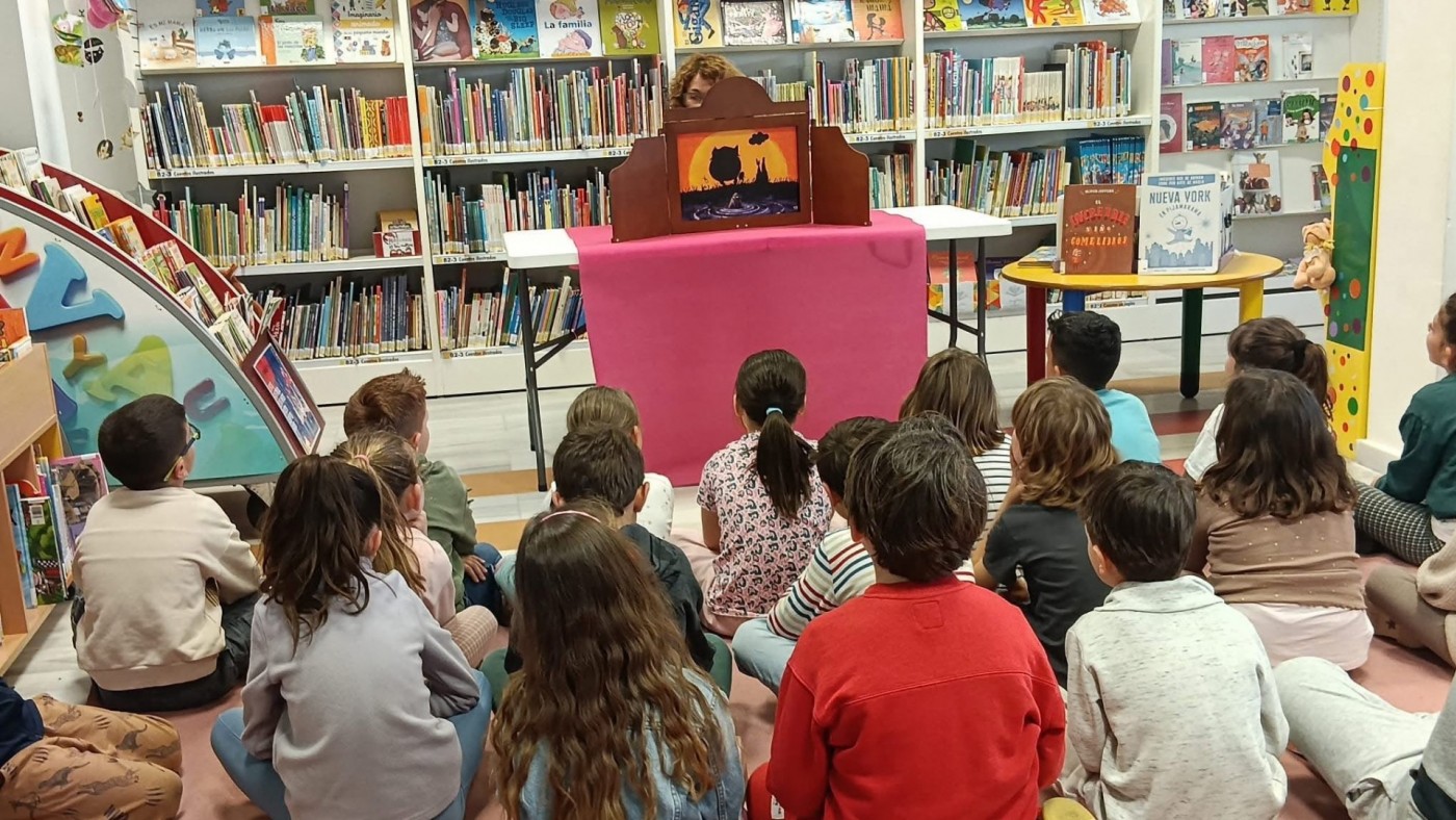Las bibliotecas municipales de Murcia arrancan su programa de cuentacuentos en 15 barrios y pedanías