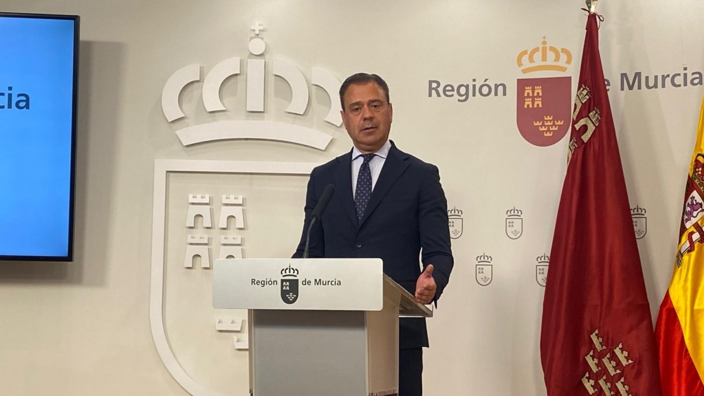 Murcia también recurrirá el decreto de regularización de migrantes