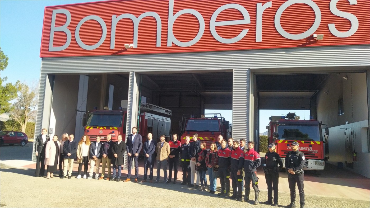 El parque de Bomberos de Mula abre sus puertas tras un año de remodelación integral