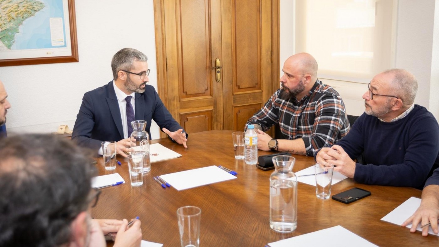 El Ministerio contactará con Sabic y Mutares para evitar los despidos en Cartagena