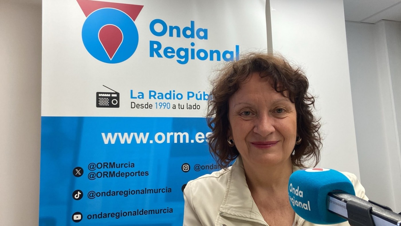 María Marín: "Concurrir con dos listas sería una locura"