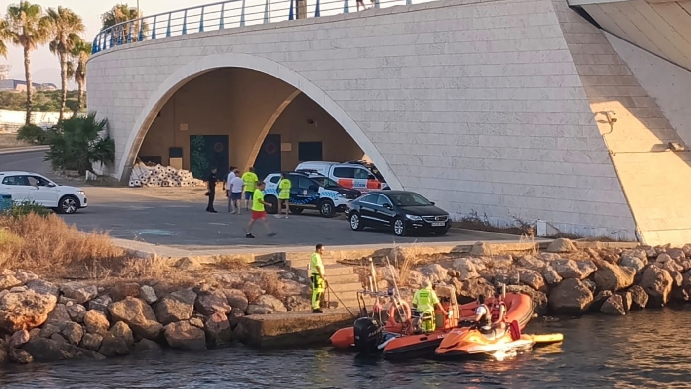 Una avería en el Puente del Estacio deja decenas de vehículos atrapados durante casi dos horas