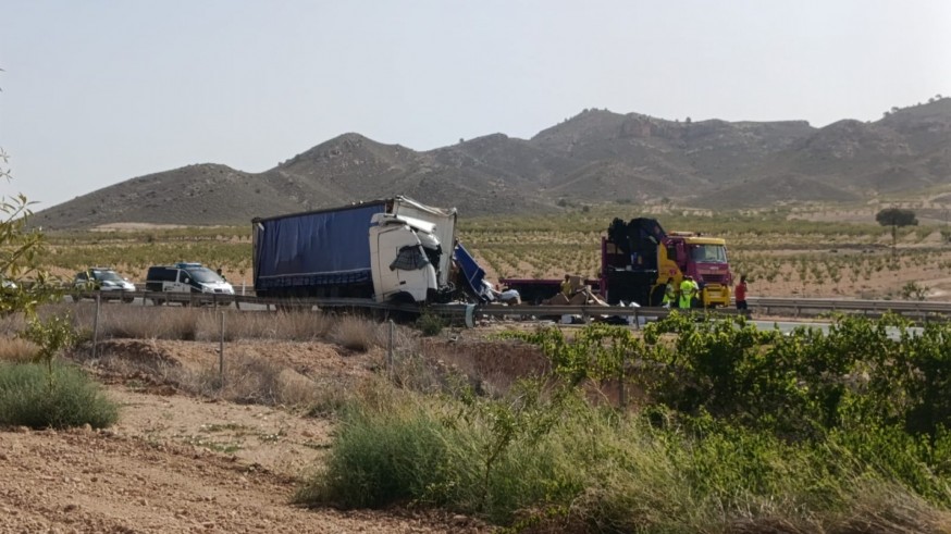 Fallece el conductor de un camión en Jumilla