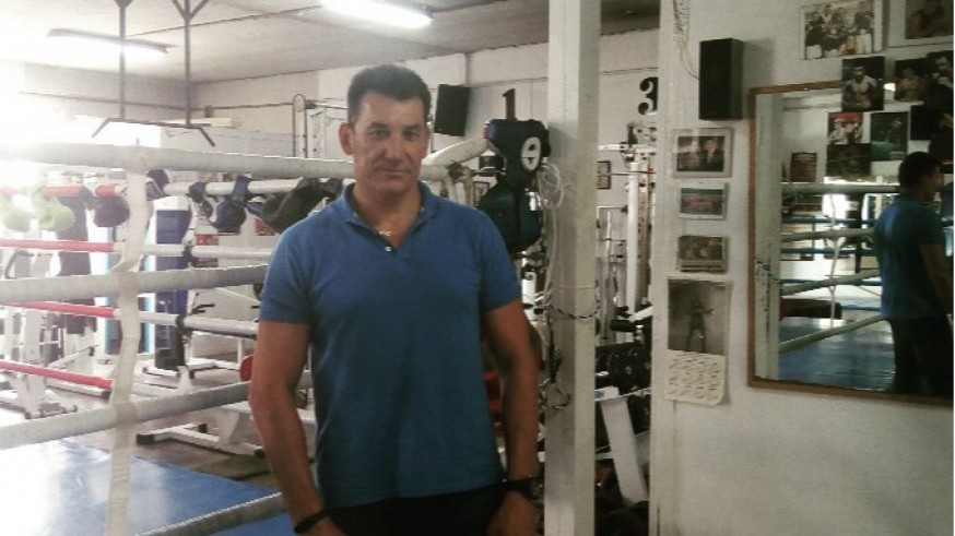 Jose Miguel Chumilla en su club de boxeo