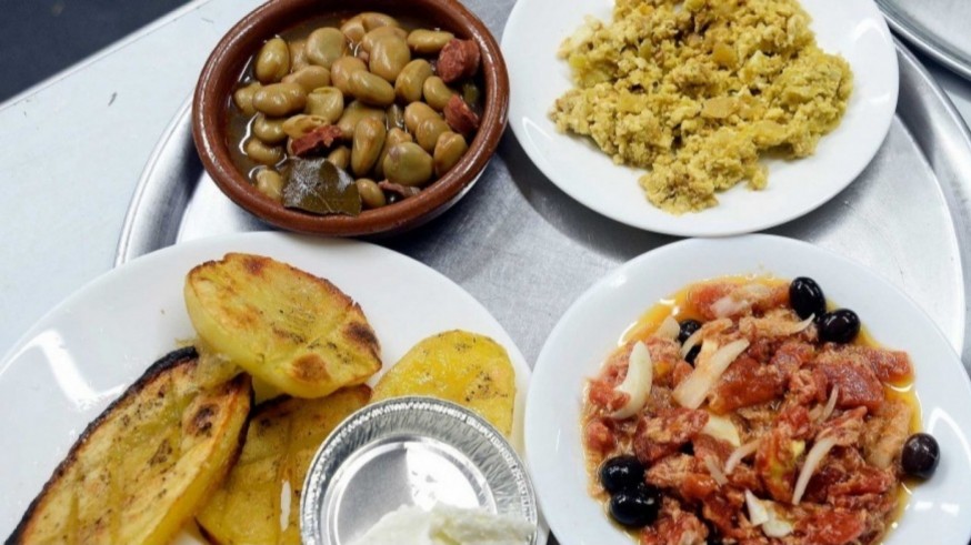 La esencia de la gastronomía huertana en la Peña La Crilla