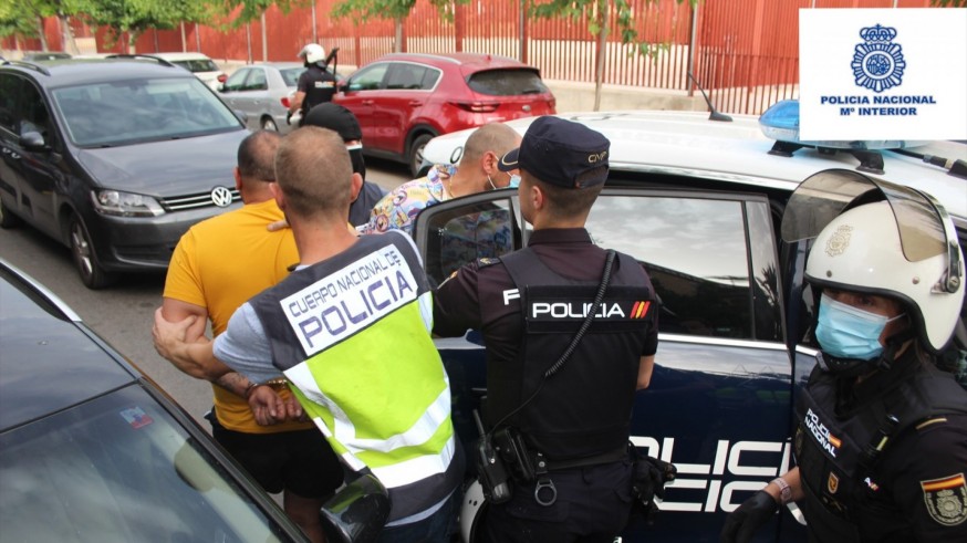 Cinco detenidos por regentar dos narcopisos en El Palmar y en San José de la Vega