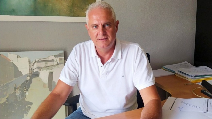 Hablamos con el alcalde de Albudeite, Jesús García, de las acciones que han emprendido por el corte de suministro de internet en el municipio