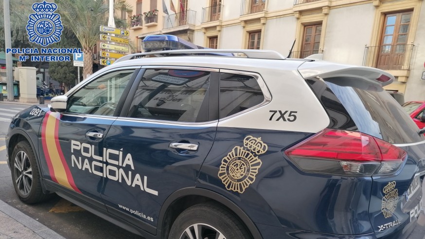 Dos detenidos por estafar a más de 100 personas con los billetes de autobús en Murcia