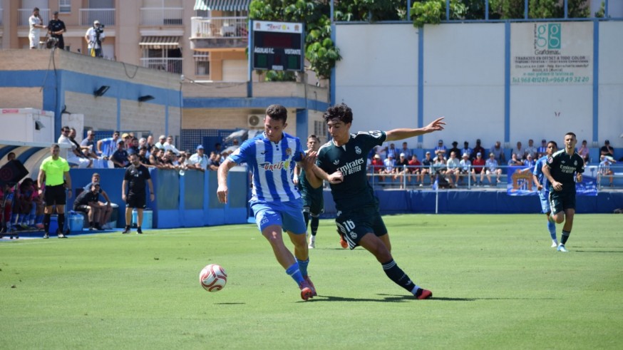 Castedo y Salcedo dan al Águilas su primer triunfo en Primera RFEF