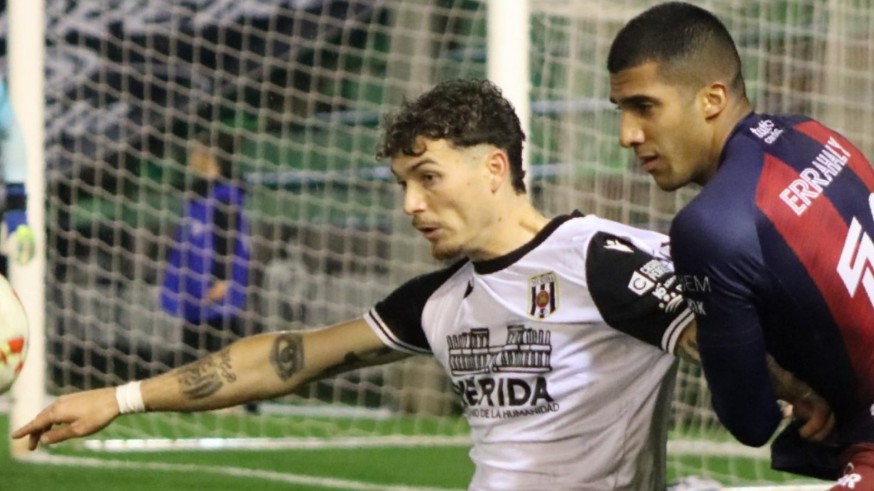 El Yeclano Deportivo da un paso atrás en Mérida