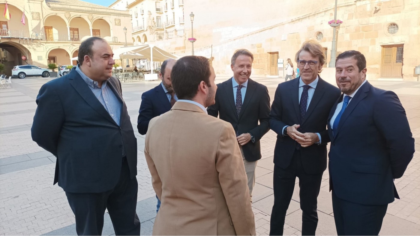La Comunidad aporta 350.000 euros en ayudas para 14 negocios del casco histórico Lorca