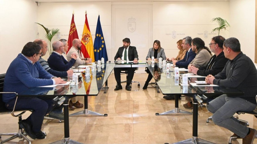 La Comunidad exige un plan de recolocación para los trabajadores de Sabic