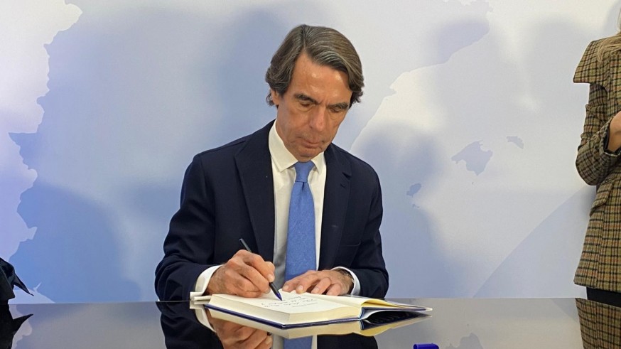 Aznar: "El único objetivo de Vox es terminar y sustituir al PP"