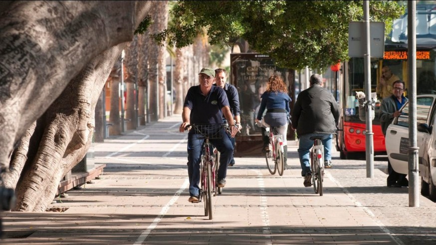 Cartagena pone en marcha un nuevo servicio de préstamo de bicicletas, patinetes y bicis eléctricas