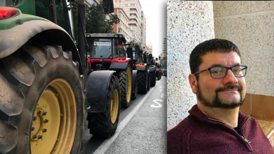 José Ibarra y tractores