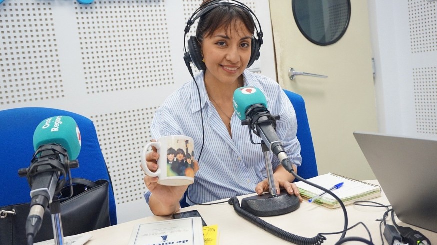 Músicas de ida y vuelta: Angie Capel. Los Beatles alrededor del mundo
