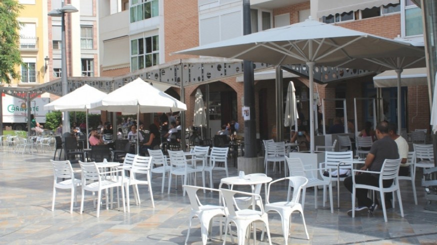 Terraza de un bar en Totana / AYTO. DE TOTANA