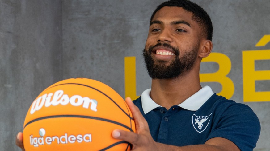 David Dejulius: "He elegido UCAM por Sito Alonso"
