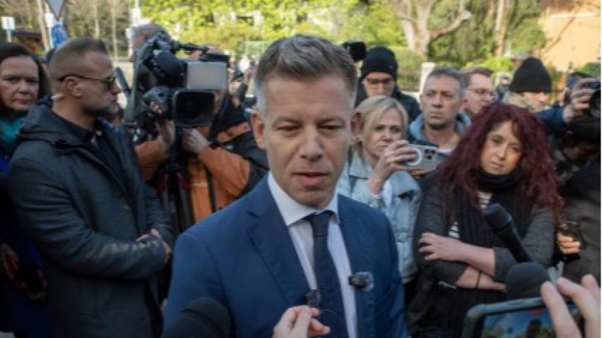 El opositor Magyar logra la mayoría cualificada de dos tercios en Hungría, según resultados parciales