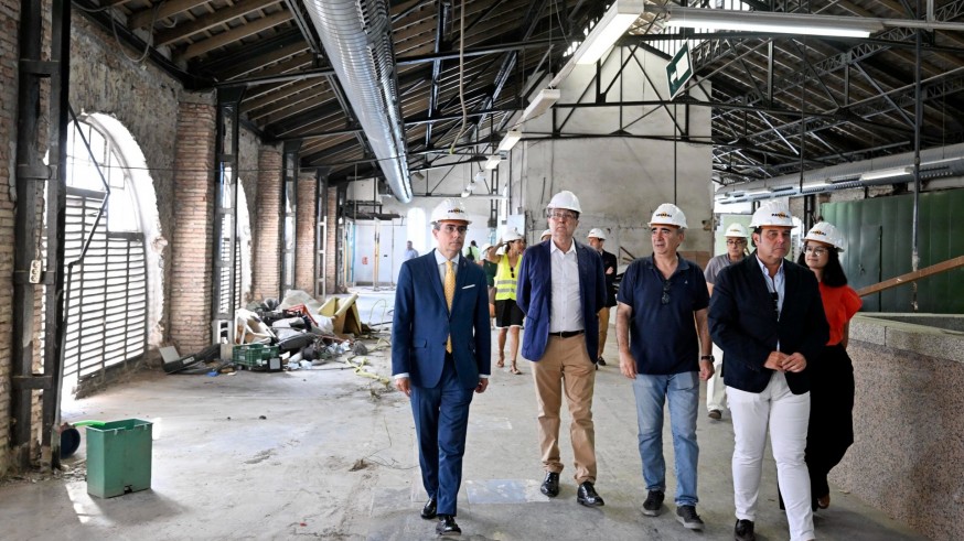 La cubierta de fibrocemento del Mercado de Verónicas será retirada este verano de forma controlada