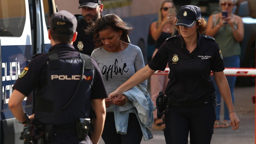 Ana Julia Quezada, acompañada por la Policía Nacional