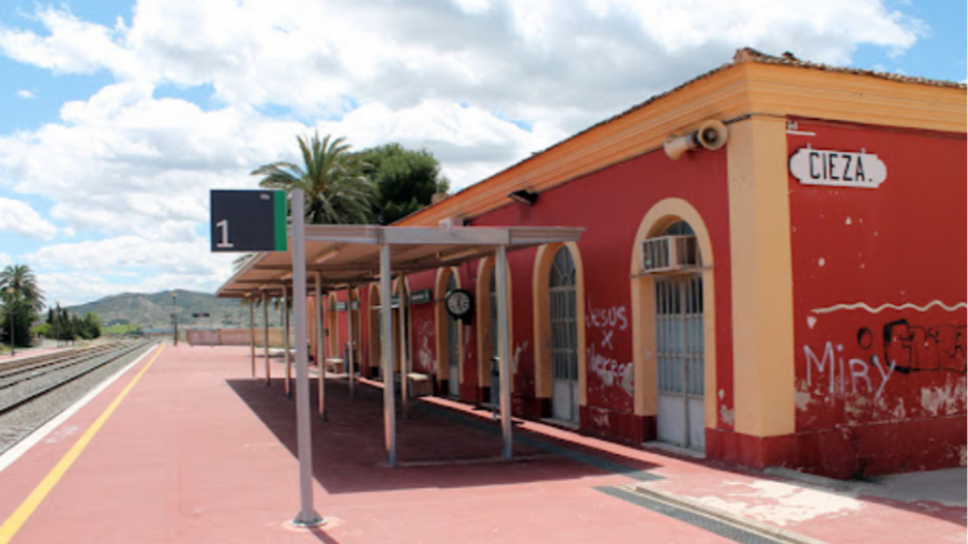 Los alcaldes de la Vega Alta del Segura piden a ADIF que recupere cuanto antes el tráfico ferroviario en la línea Cartagena-Chinchilla