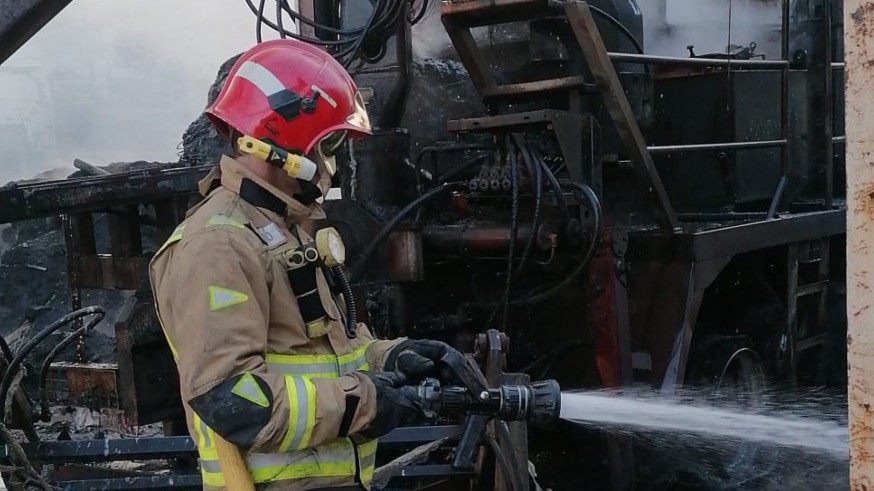 Intervención de los Bomberos en el incendio