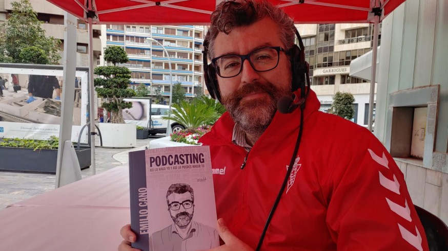 EL MIRADOR. Emilio Cano publica su manual sobre podcasting