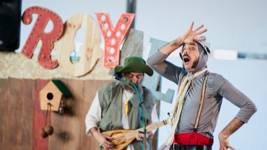 EL ROMPEOLAS. Teatro en la calle en Jumilla con 'Ganso&Cía'