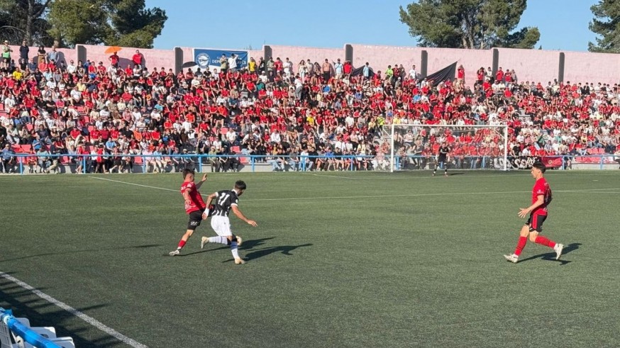 El Cieza falla ante el Cartagena B y aplaza el ascenso