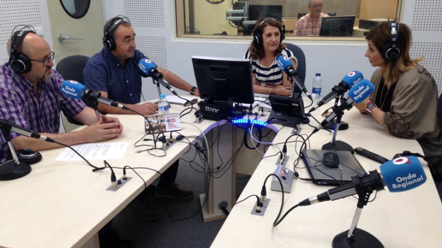 Tertulia en los estudios de ORM