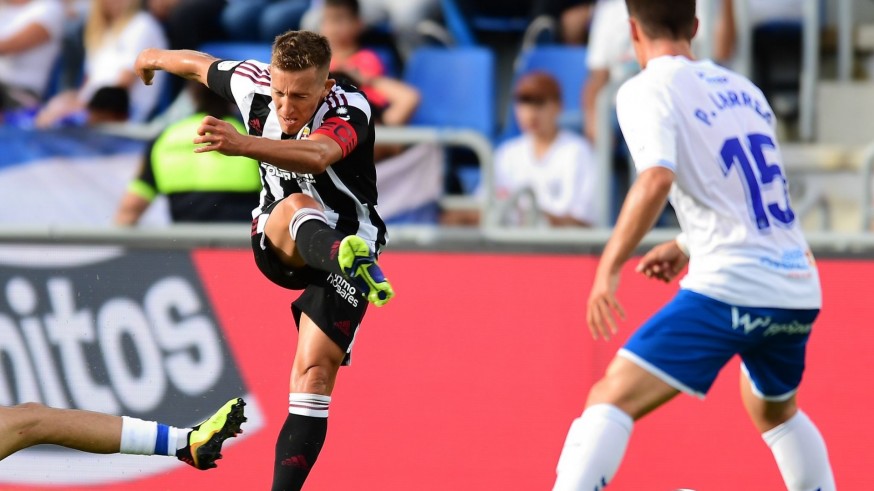 El Cartagena empata sin goles en Tenerife