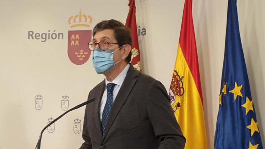 Manuel Villegas durante una rueda de prensa