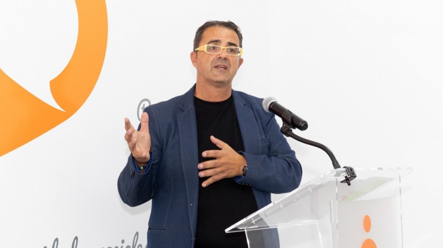 'Si tenenemos que iniciar trámites jurídicos para la protección de los menores de Santa Cruz, lo haremos'. Juan Carrión