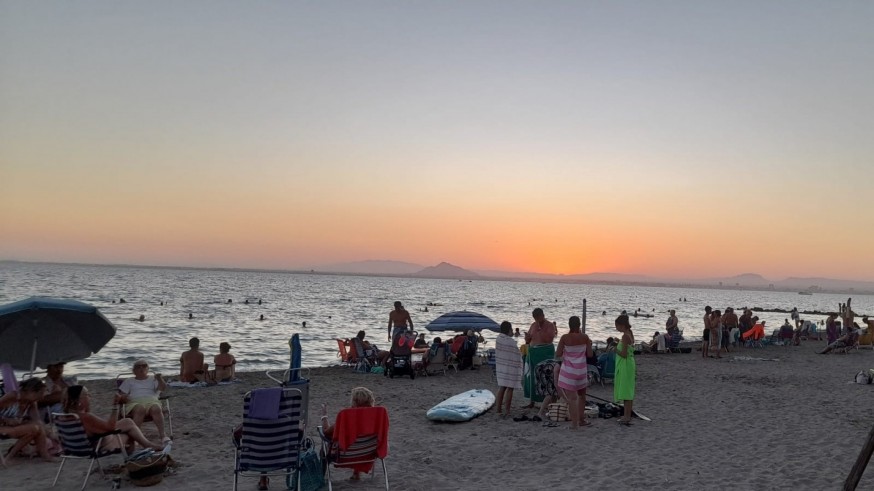 Escala la temperatura en el Mar Menor hasta rozar los 33 grados