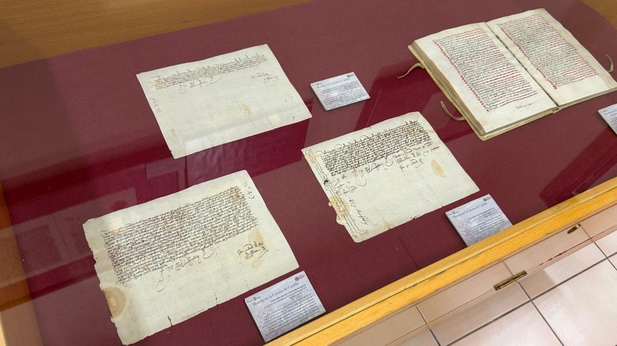 El archivo de Murcia acoge la exposición “Murcia en la Corona de Castilla”