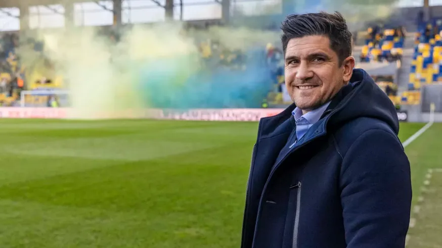 Xisco Muñoz avala a Colunga: "Está más que preparado"