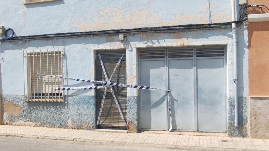 Investigan la aparición de un hombre fallecido en Yecla con indicios de muerte violenta