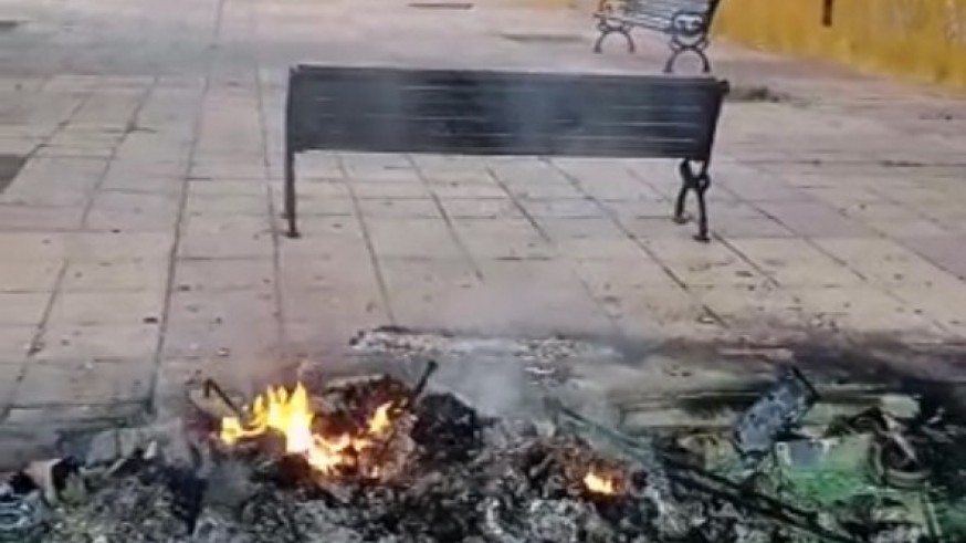 Más de un centenar de contenedores quemados en Cartagena por vandalismo este año
